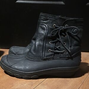 Sperry Black Lace-Up Winter Boots